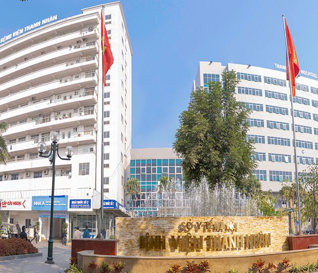 Nữ nhân viên vệ sinh Bệnh viện Thanh Nhàn dương tính với SARS-CoV-2 - Ảnh 1.