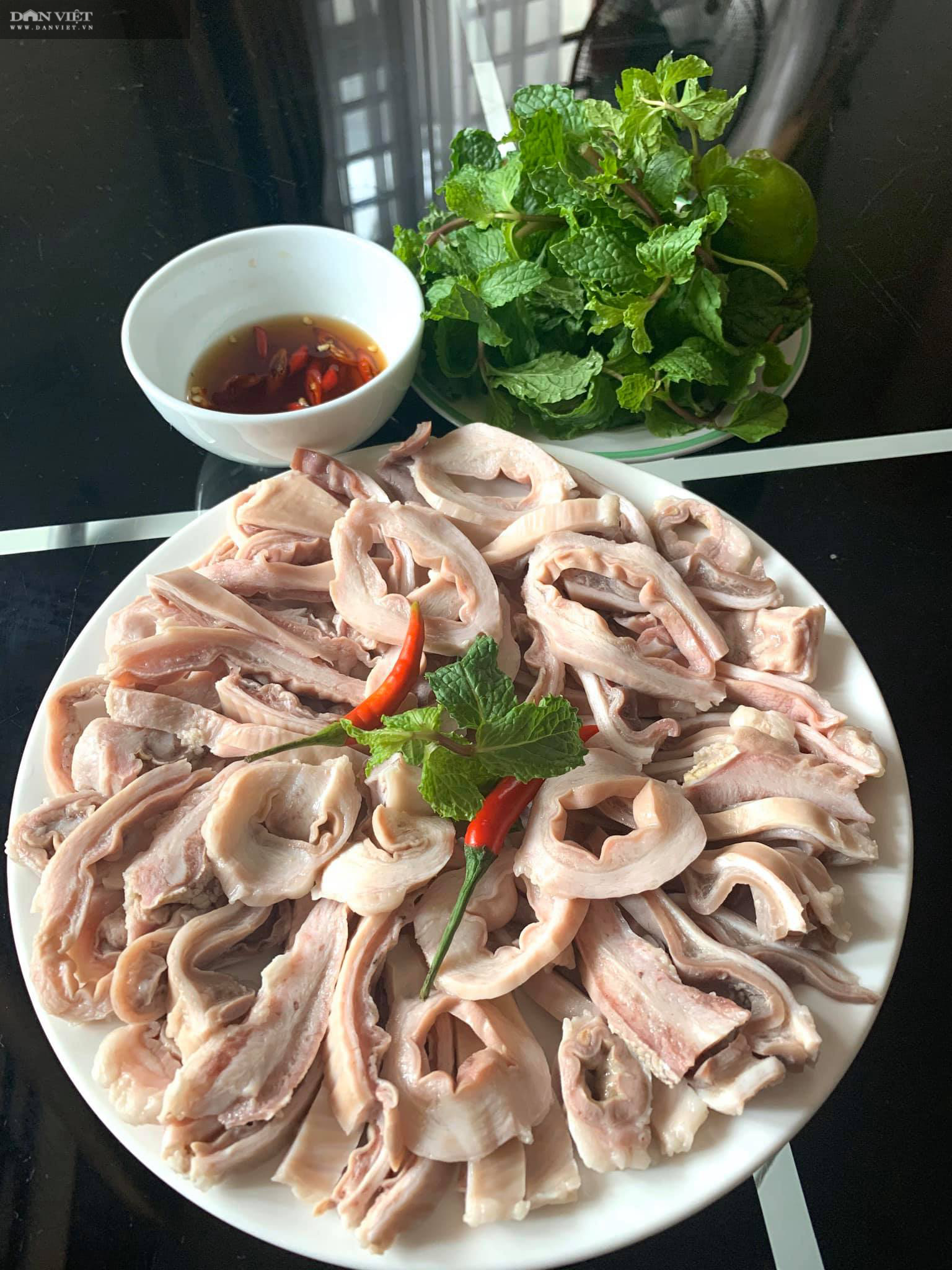 Bí quyết luộc dạ dày lợn giòn ngon, trắng nõn - Ảnh 2.