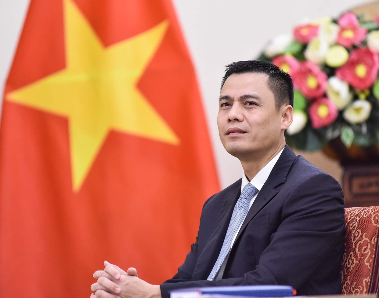 Thứ trưởng Ngoại giao 44 tuổi đảm nhiệm thêm trọng trách - Ảnh 1.