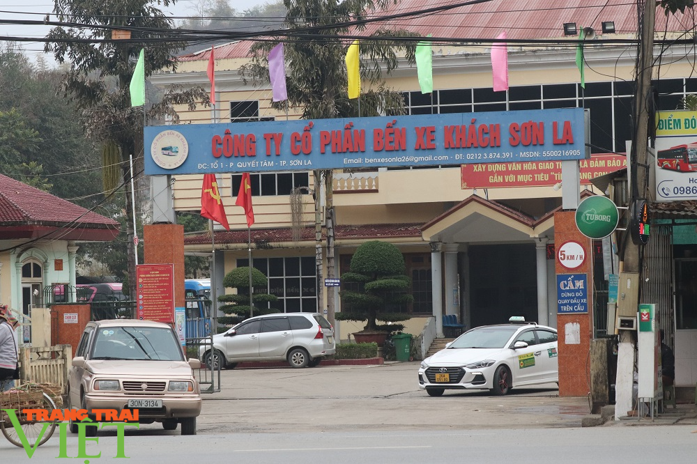 Sau Điện Biên, Hòa Bình, tỉnh Sơn La tiếp tục tạm dừng hoạt động vận tải đi 9 tỉnh - Ảnh 1. Sau Điện Biên, Hòa Bình, tỉnh Sơn La tiếp tục tạm dừng hoạt động vận tải đi 9 tỉnh - Ảnh 1.