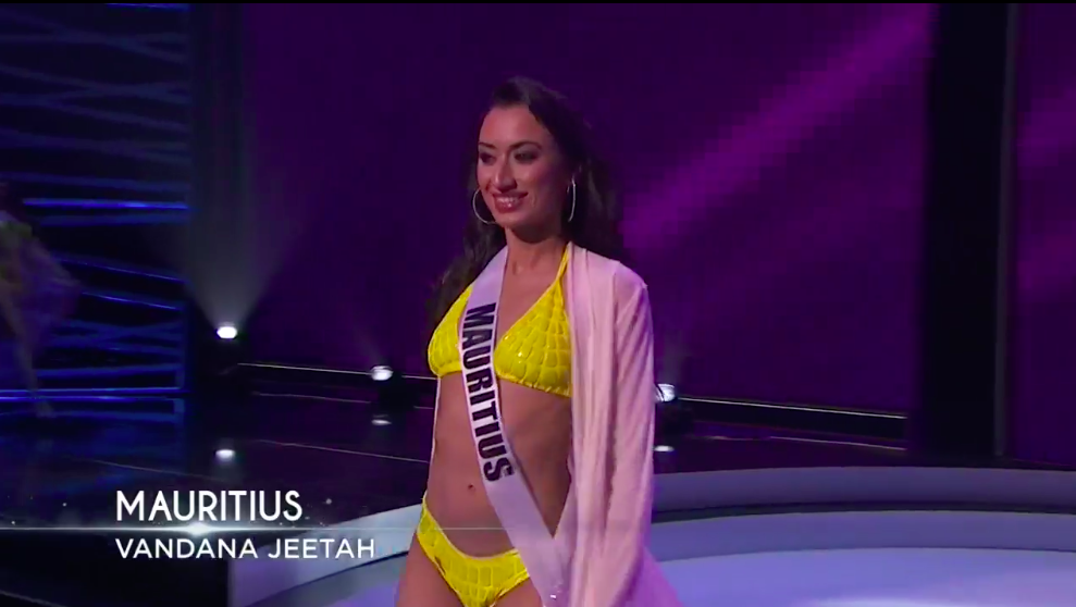 &quot;Bỏng mắt&quot; ngắm Khánh Vân mặc bikini quyến rũ tại Bán kết Hoa hậu Hoàn vũ 2020 - Ảnh 6.