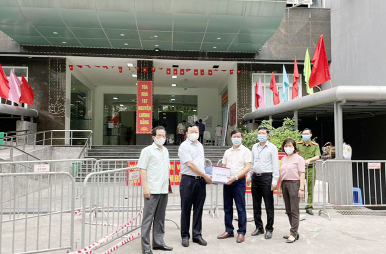 Quận Đống Đa chuẩn bị kỹ lưỡng, bài bản cho ngày hội bầu cử, sẵn sàng phương án phòng chống dịch Covid-19 - Ảnh 1. Quận Đống Đa chuẩn bị kỹ lưỡng, bài bản cho ngày hội bầu cử, sẵn sàng phương án phòng chống dịch Covid-19 - Ảnh 1.