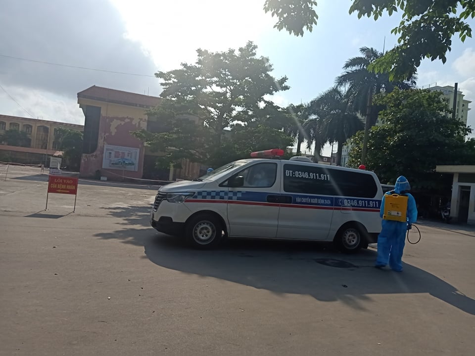 Hải Dương: Tái lập bệnh viện dã chiến, tiếp nhận gần 300 F1 từ các BV K chuyển về - Ảnh 2.