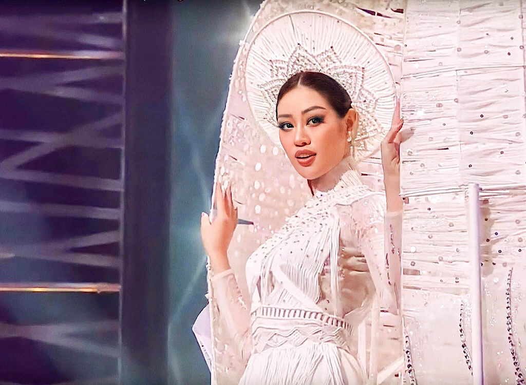 Những điều lần đầu xảy ra ở cuộc thi Hoa hậu Hoàn vũ - Ảnh 12.