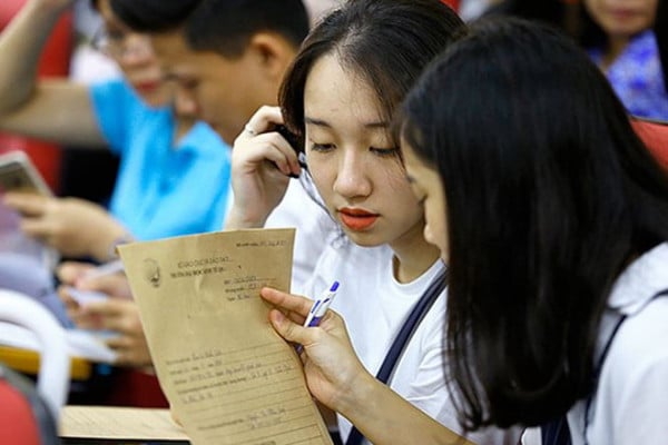 Sau 5 ngày, có thêm 312.731 nguyện vọng thí sinh đăng ký dự thi tốt nghiệp THPT năm 2021 - Ảnh 1.