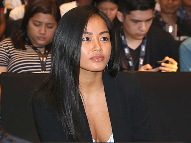 &quot;Đả nữ&quot; gốc Việt Bi Nguyễn nhận món quà bất ngờ từ &quot;ông trùm MMA&quot; - Ảnh 9.