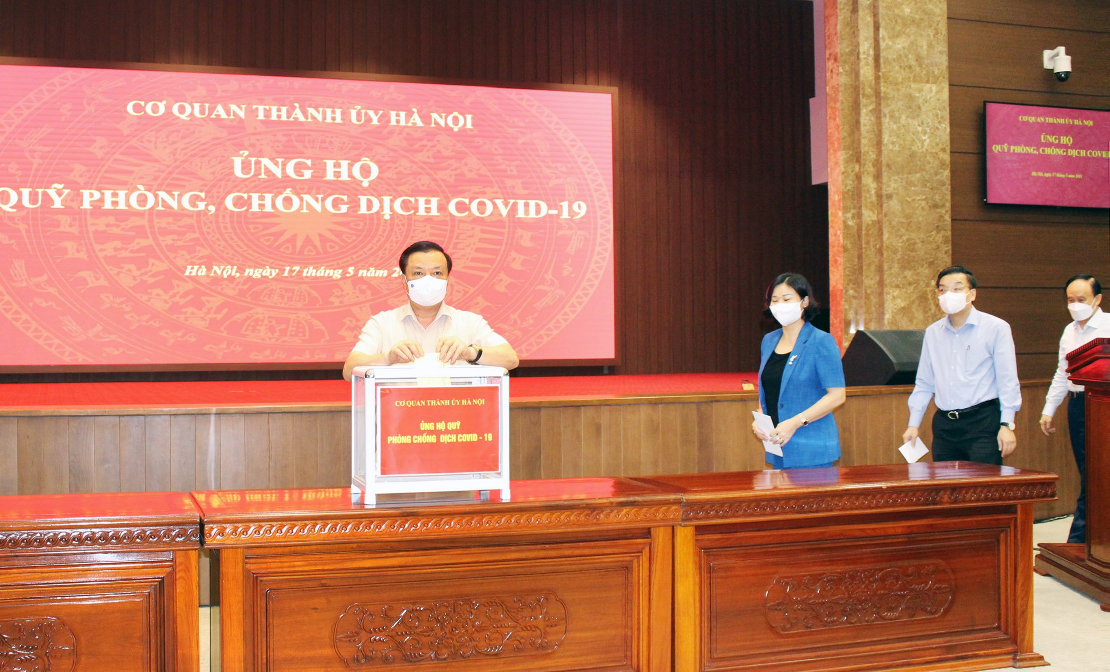 Ông Đinh Tiến Dũng: Hà Nội cần hơn 1.000 tỷ đồng để tạo miễn dịch Covid-19 - Ảnh 1.