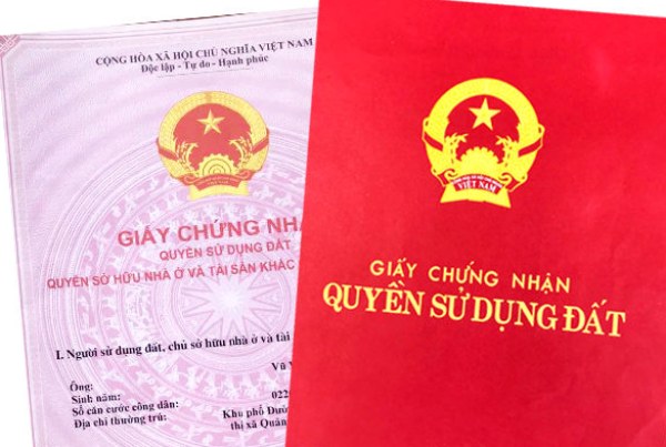 Cán bộ thanh tra lấy trộm giấy chứng nhận quyền sử dụng đất ở bộ phận một cửa đi cầm  - Ảnh 1.