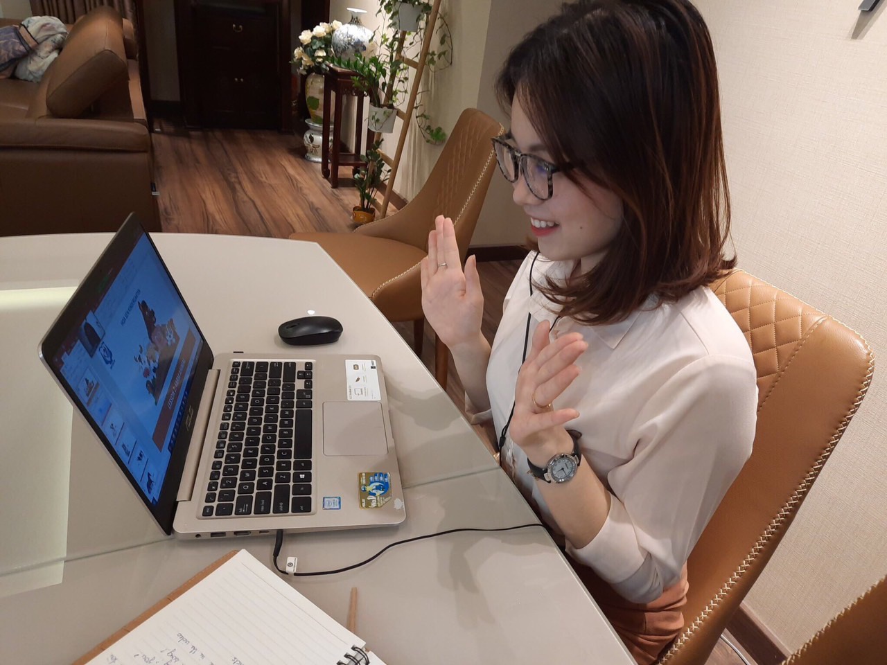 Bộ GD-ĐT nhắc lại và đề nghị không để trẻ mầm non cũng phải học online - Ảnh 1.