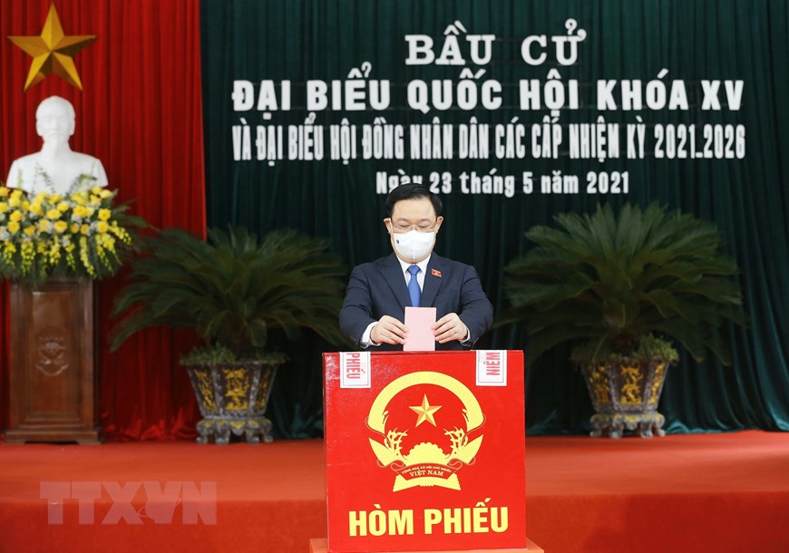Ảnh: Lãnh đạo Đảng, Nhà nước, Quốc hội đi bầu cử - Ảnh 8.