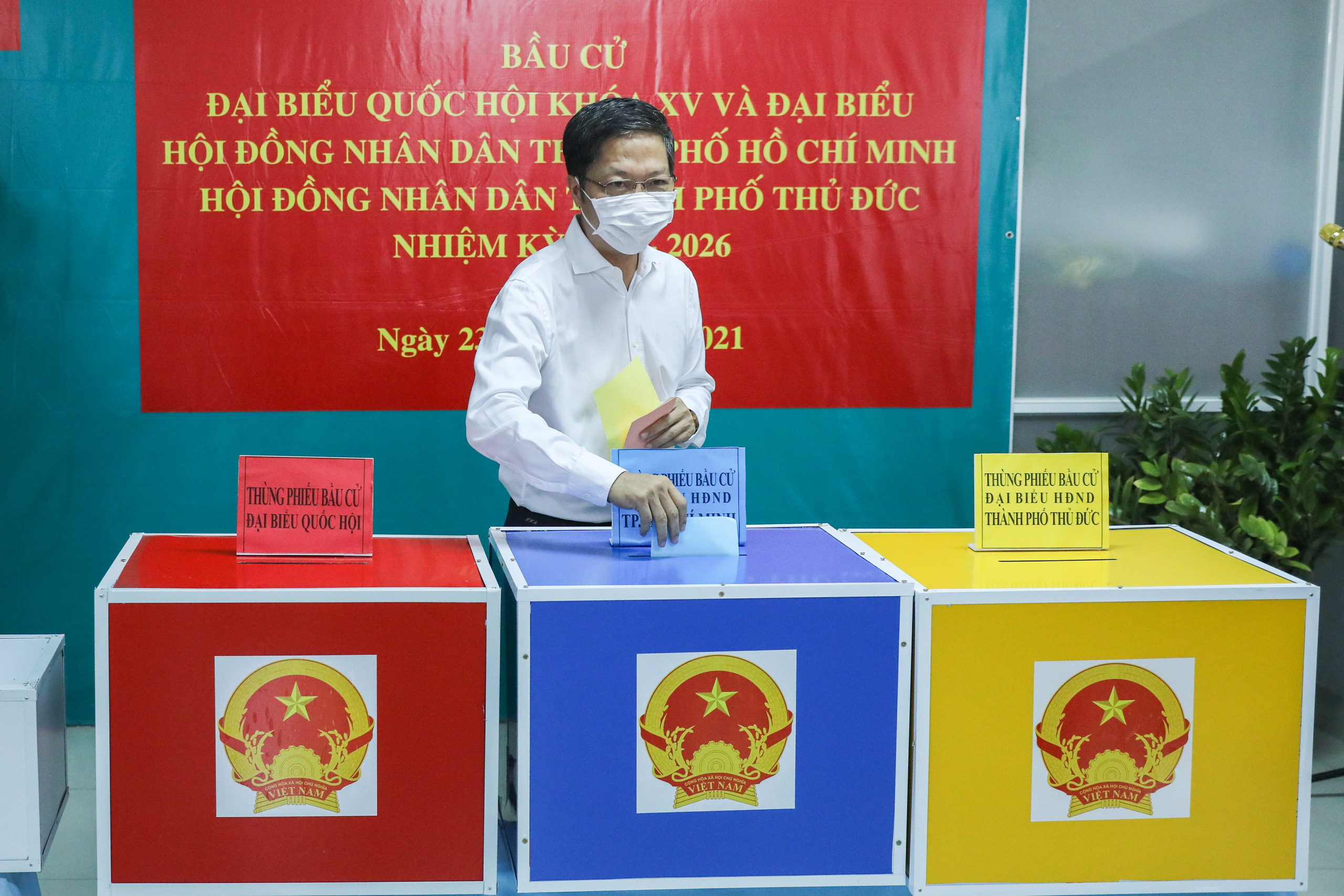 Ảnh: Lãnh đạo Đảng, Nhà nước đi bầu cử thực hiện quyền, nghĩa vụ công dân - Ảnh 13.