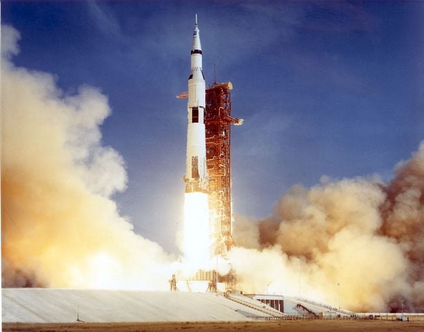 NASA sẽ đưa con người trở lại Mặt trăng trước năm 2026? - Ảnh 2.