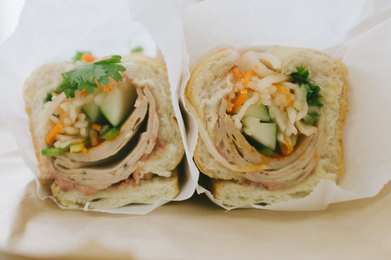 &quot;Chảy nước miếng&quot; với bánh mì Việt siêu ngon ở New York - Ảnh 3.