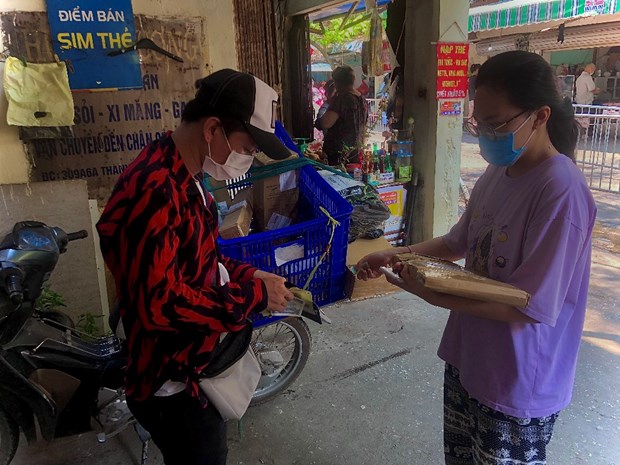 Kiếm bộn tiền, shipper vẫn lo ngay ngáy trước bệnh dịch phức tạp - Ảnh 2. Kiếm bộn tiền, shipper vẫn lo ngay ngáy trước bệnh dịch phức tạp - Ảnh 2.