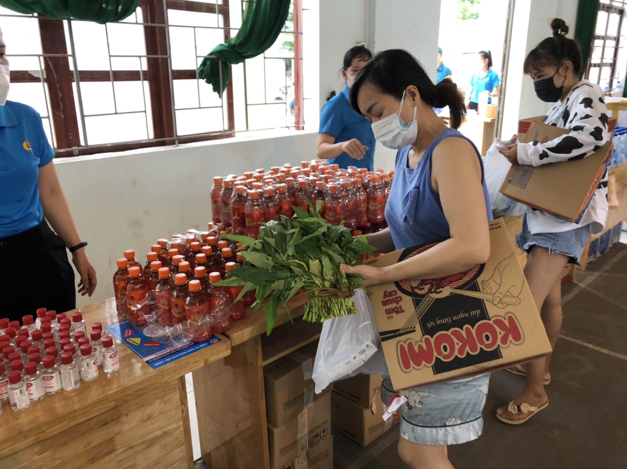 &quot;Siêu thị 0 đồng&quot;  hỗ trợ đồ thiết yếu cho lao động đang bị cách ly do dịch Covid -19 tại Bắc Giang của Liên đoàn lao động Bắc Giang. Ảnh: Công đoàn Bắc Giang 