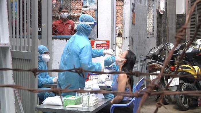 Thứ trưởng Bộ Nội vụ nói về ổ dịch Hội Thánh Truyền giáo Phục hưng - Ảnh 1.