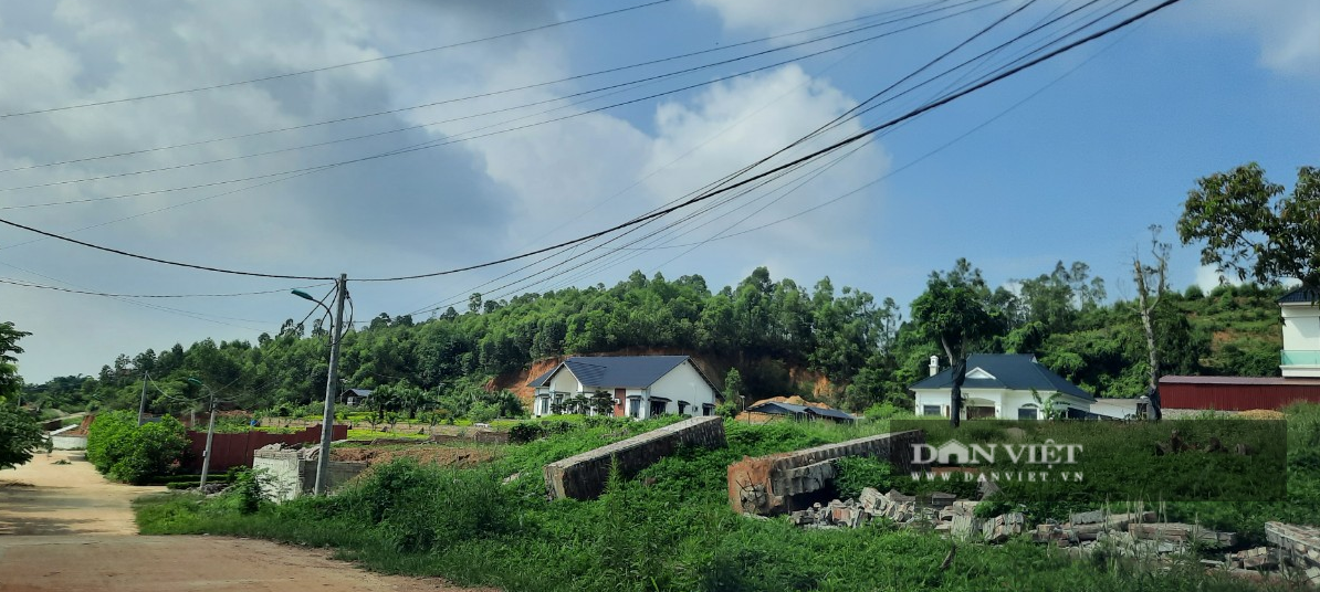 Vĩnh Phúc &quot;xử&quot; hàng loạt biệt thự xây dựng trái phép trên đất rừng - Ảnh 4.