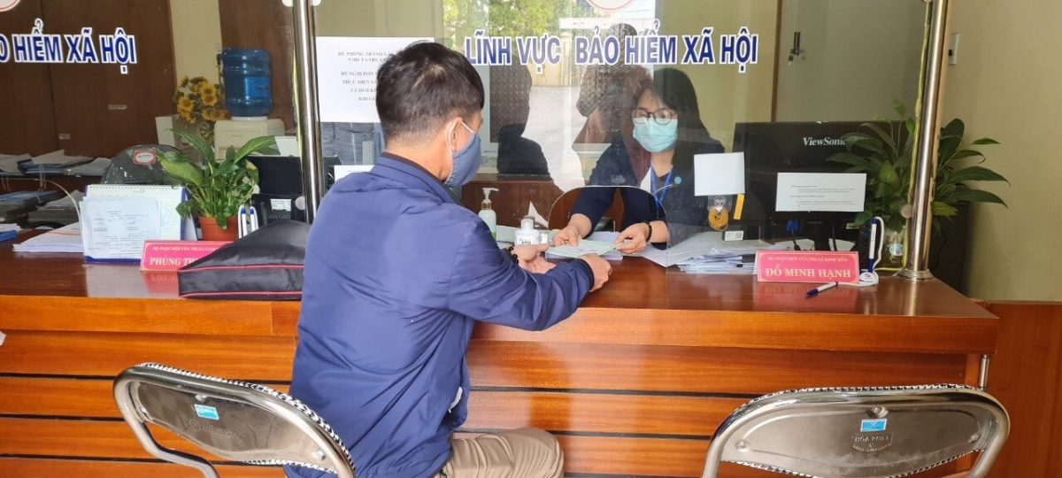 Tiền lương trong thời gian nghỉ việc vì giãn cách xã hội có được tính không? - Ảnh 1. Tiền lương trong thời gian nghỉ việc vì giãn cách xã hội có được tính không? - Ảnh 1.