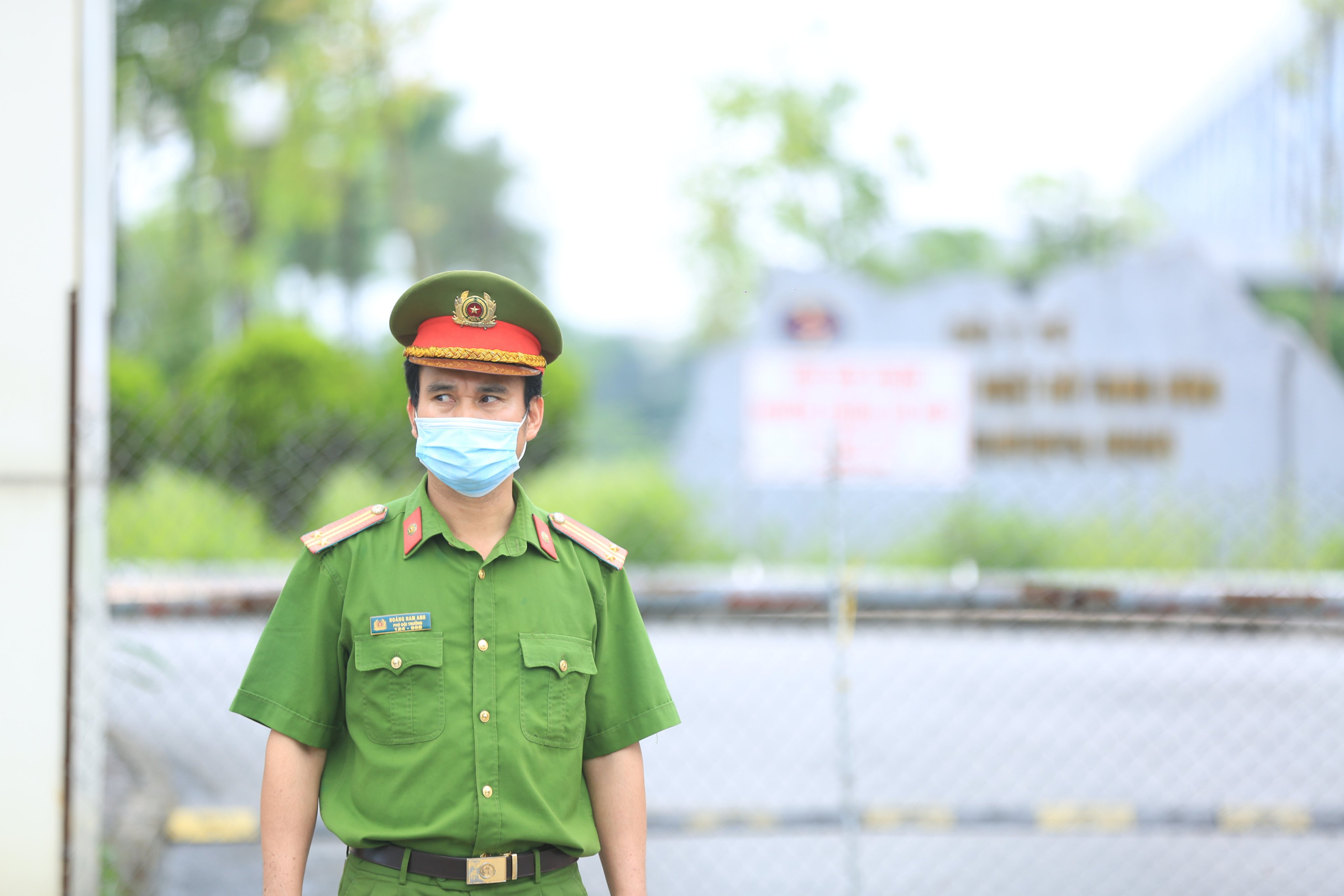 Nóng: Một trưởng khoa Bệnh viện Quân y 105 nhiễm Covid-19, có liên quan đến ổ dịch BV Nhiệt đới TƯ - Ảnh 1.