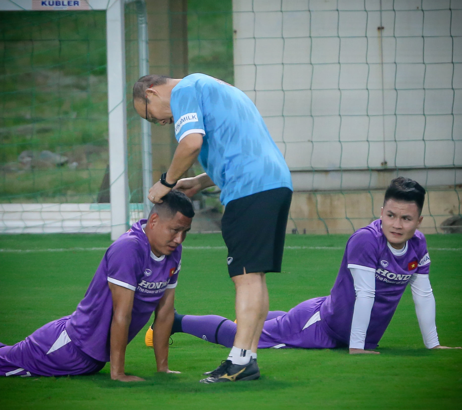 Đây! Lý do Anh Đức lớn tuổi nhưng vẫn được thầy Park tin tưởng - Ảnh 3.