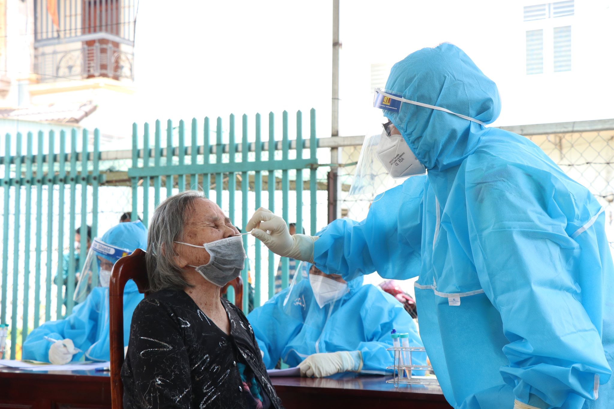 Ca Covid-19 ở Đắk Lắk: Đóng cửa một trường học, cách ly hàng trăm người liên quan - Ảnh 3.
