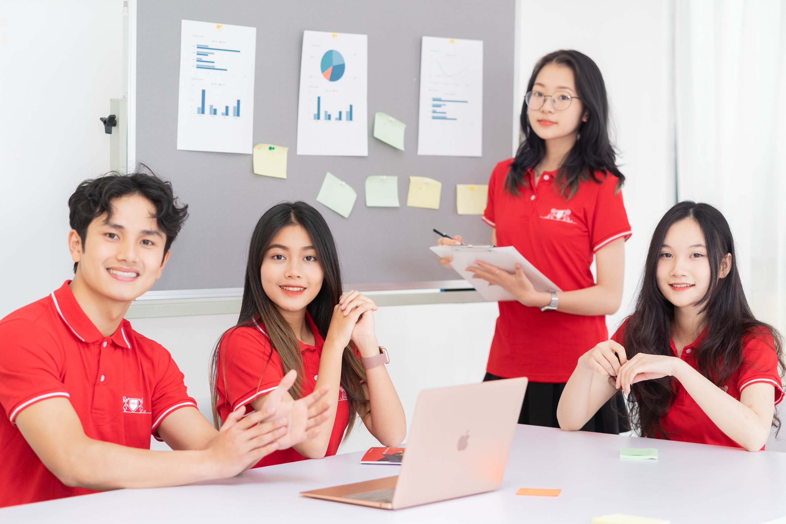 KKR đầu tư vào EQuest - Ảnh 1.