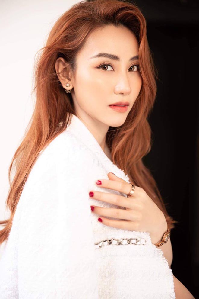 Loạt ảnh Ngân Khánh thi Hoa hậu Việt Nam 2002 bị “đào” lại gây sốt mạng xã hội - Ảnh 3.