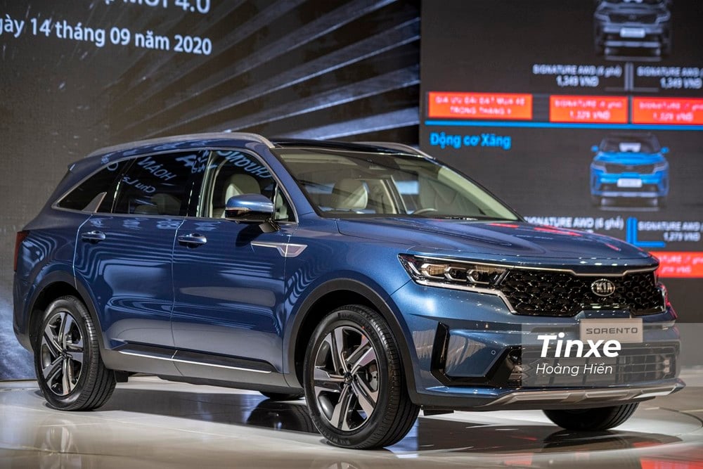 Hyundai Santa Fe 2021 so kè công nghệ đỉnh cao với Kia Sorento - Ảnh 2.