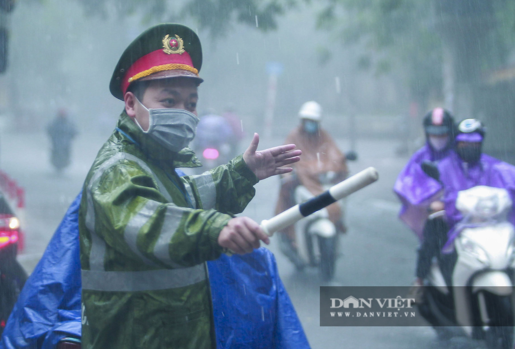 Nhìn lại &quot;kỳ thi chưa từng có trong lịch sử&quot; ở Hà Nội: Thành công với &quot;từ khóa&quot; đồng lòng - Ảnh 5.