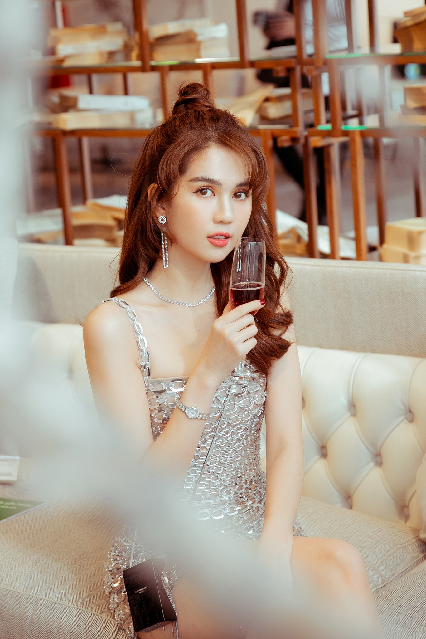 Ba mỹ nhân quyết định cầm mic trở thành ca sĩ nói gì khi bị chê bai hát dở, thảm họa? - Ảnh 2.