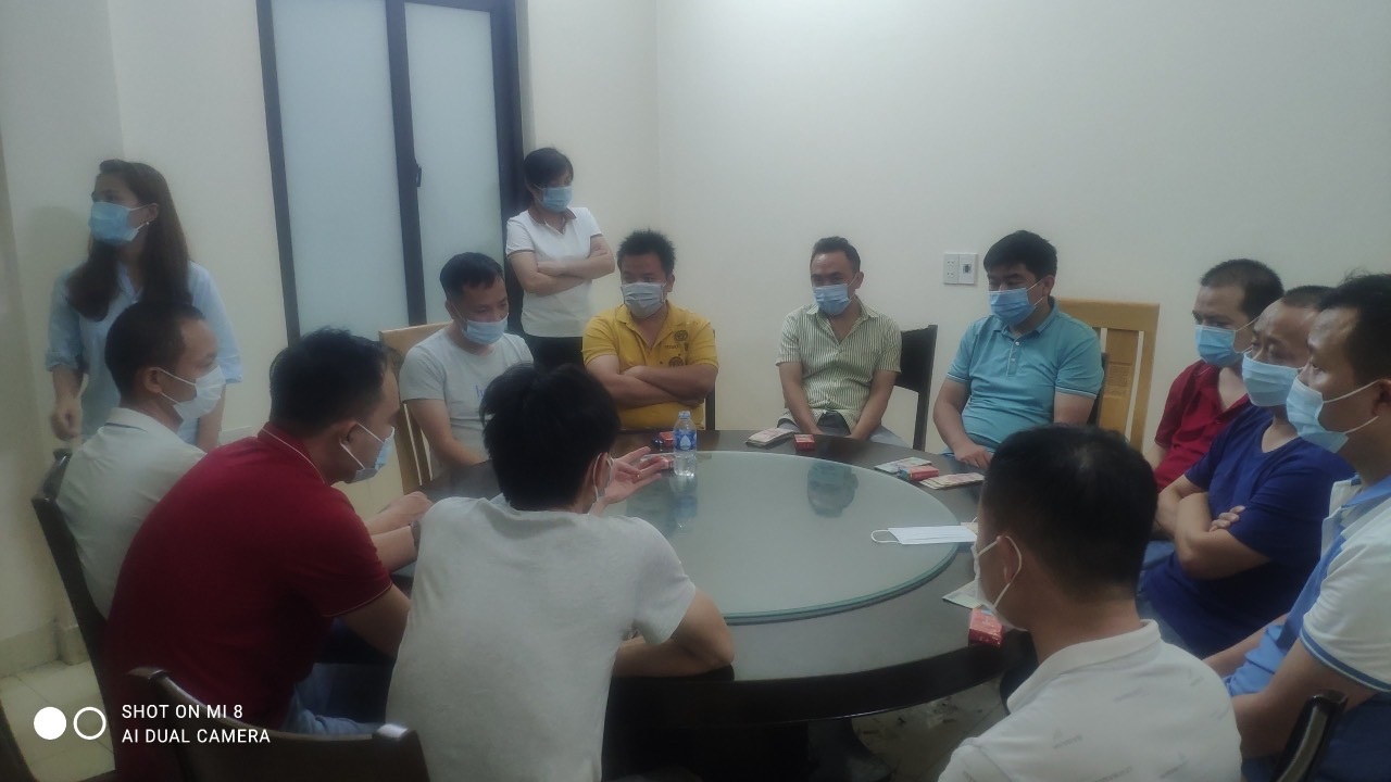 người nước ngoài.jpg người nước ngoài.jpg