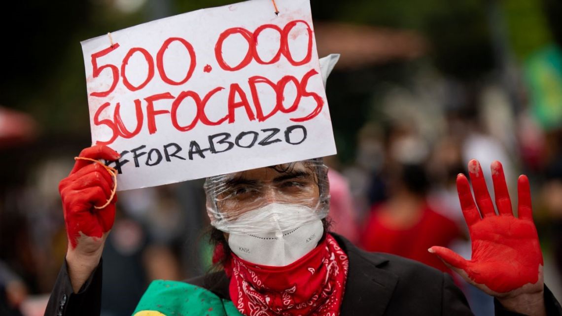 Brazil vượt qua mốc 500.000 người chết vì Covid-19 - Ảnh 1.