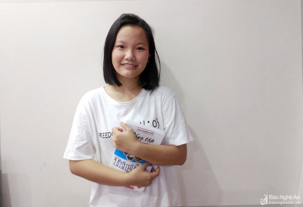 Hiếm có: 3 nữ thủ khoa cùng một lớp, cùng có thành tích &quot;khủng&quot; về IELTS - Ảnh 4.