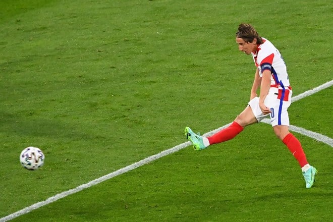 Giao lưu trực tuyến Euro 2020: Lộ diện nhà vô địch và những tiếc nuối - Ảnh 1.