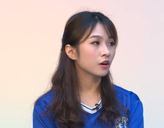 Hotgirl Hoàng Minh Châu: &quot;Lối chơi tận hiến sẽ giúp Italia đè bẹp Áo&quot; - Ảnh 1.