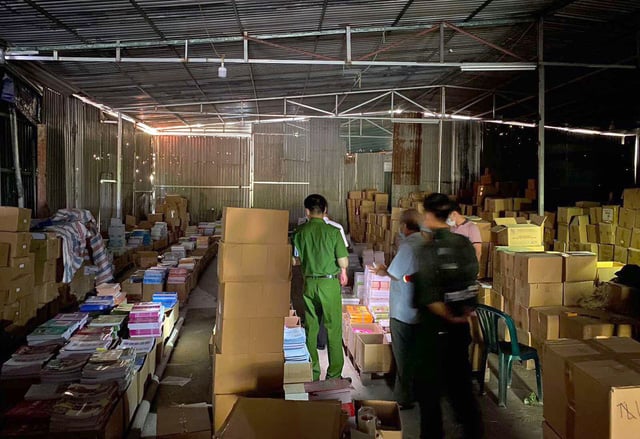 2 Giám đốc làm giả 3 triệu cuốn sách giáo khoa có thể bị phạt 15 năm tù?  - Ảnh 3.