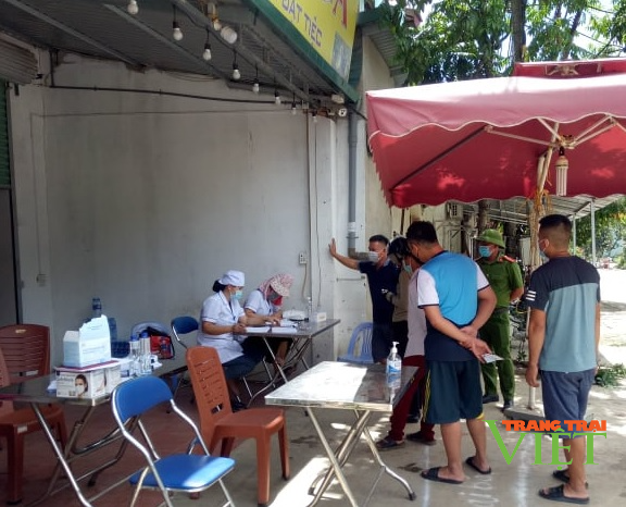 Chấm dứt hoạt động cách ly vùng y tế tại 2 huyện Mộc Châu, Phù Yên - Ảnh 2. Chấm dứt hoạt động cách ly vùng y tế tại 2 huyện Mộc Châu, Phù Yên - Ảnh 2.