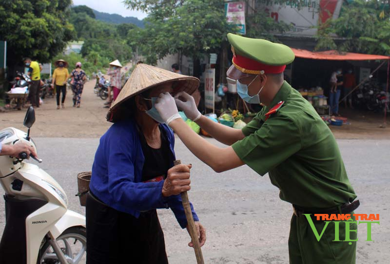 Hoà Bình: Ghi nhận thêm 1 trường hợp dương tính với SARS-CoV-2 - Ảnh 1. Hoà Bình: Ghi nhận thêm 1 trường hợp dương tính với SARS-CoV-2 - Ảnh 1.