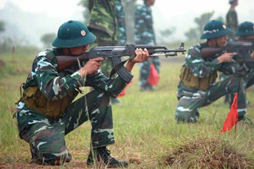Vì sao Quân đội Việt Nam vẫn sử dụng rất tốt &quot;huyền thoại&quot; AK-47? - Ảnh 9.