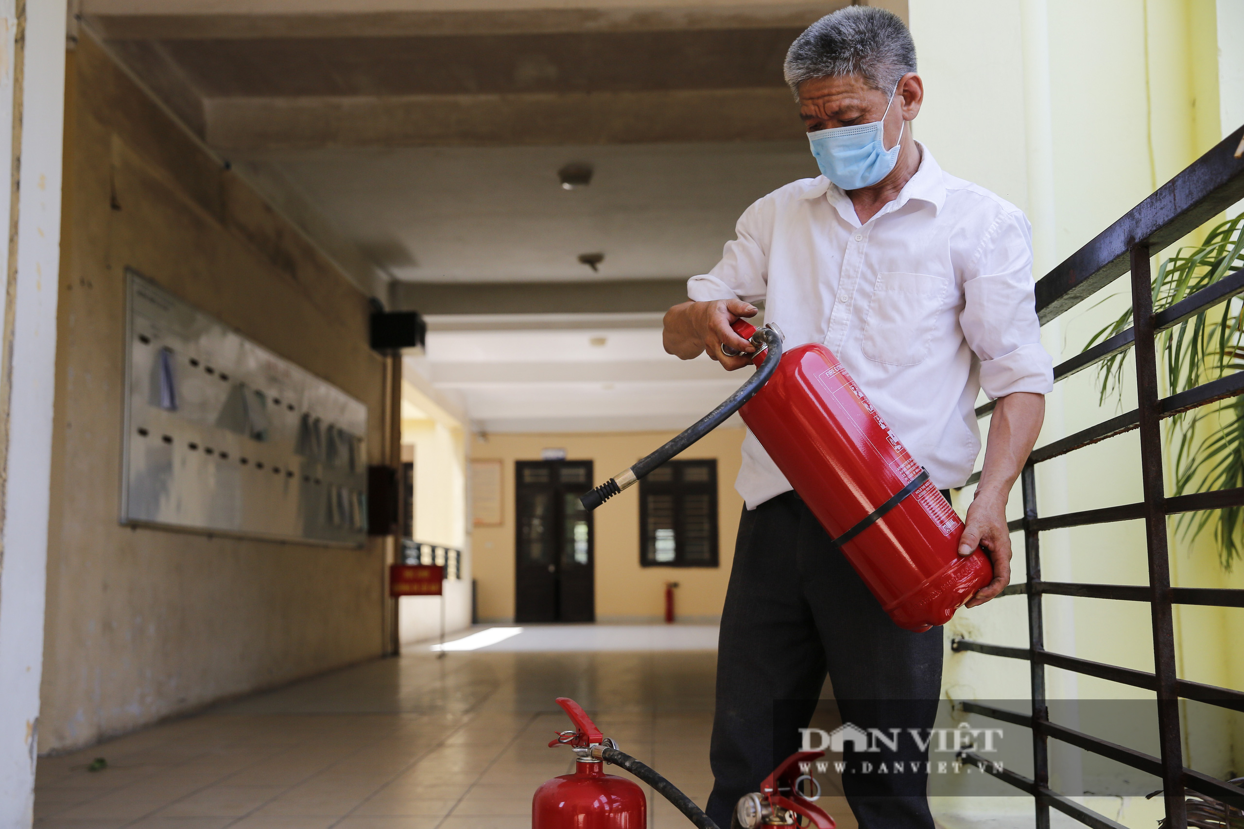 Hà Nội: Các trường tất bật chuẩn bị cho kỳ thi tuyển sinh lớp 10  - Ảnh 7.