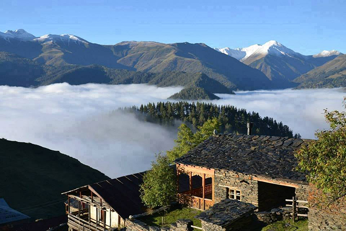 Tour mạo hiểm trải nghiệm tuyến đường du mục Tusheti, chiêm ngưỡng “thế giới thần tiên đang ngủ yên” - Ảnh 9.