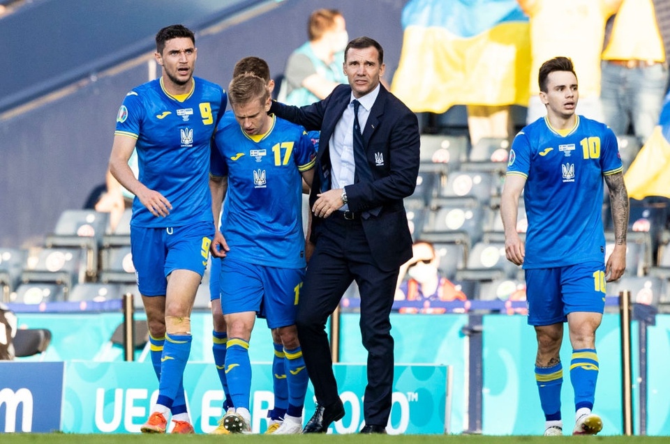 Shevchenko khóc khi Ukraine vào tứ kết Euro - Ảnh 7.