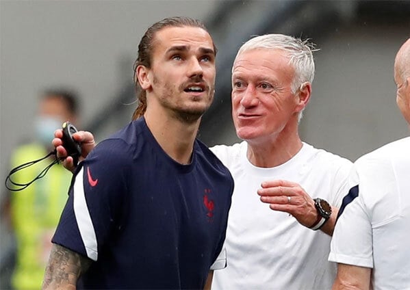 ĐT Pháp gây thất vọng tại Euro 2020 vì HLV Deschamps cấm... sex? - Ảnh 1.