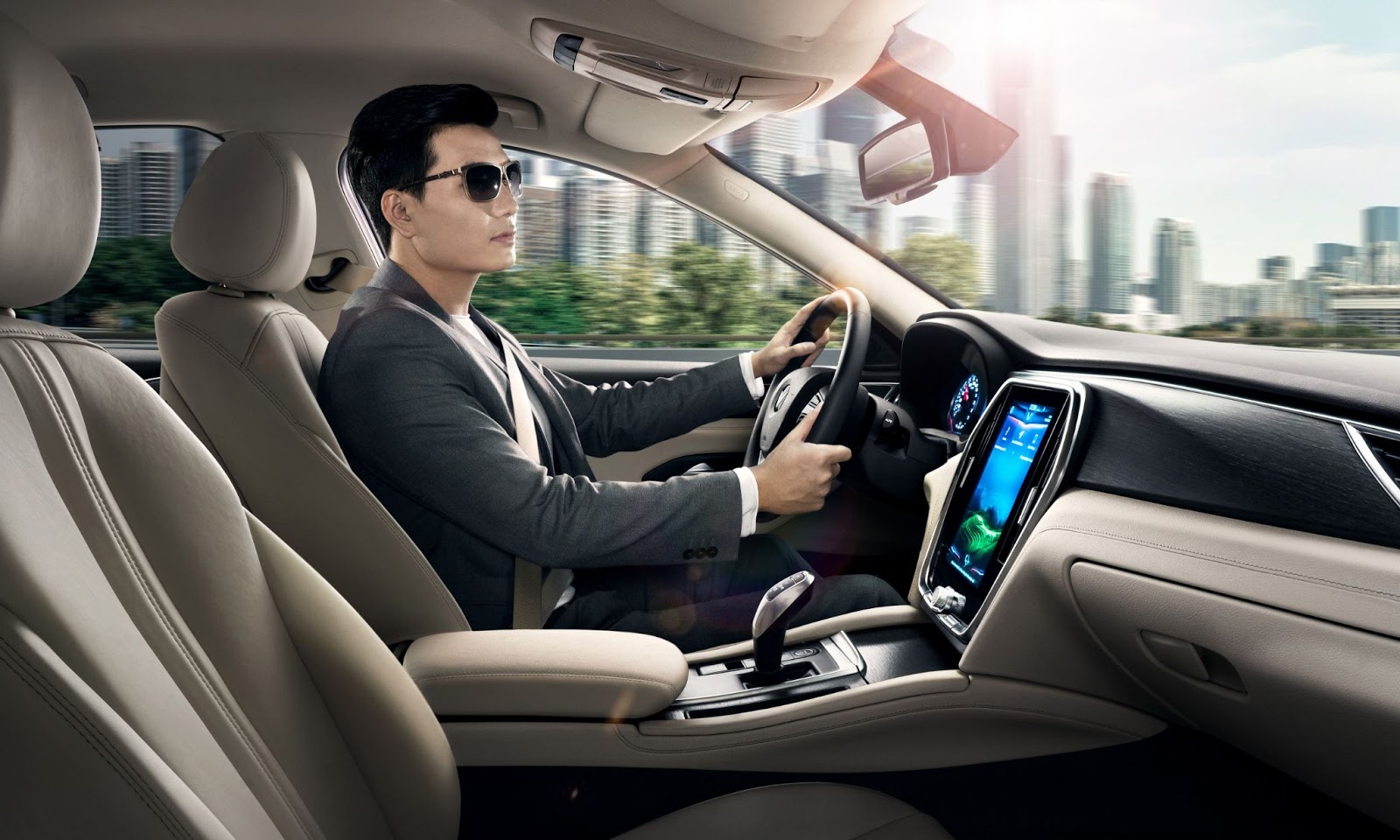 Khó tin mức &quot;ăn xăng&quot; của xe VinFast Lux A2.0 - Ảnh 2.