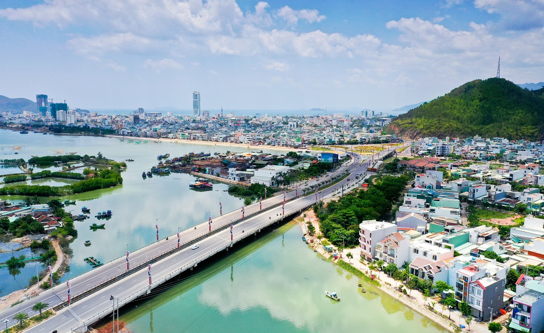 1 tháng, dòng vốn đầu tư trong nước &quot;rót&quot; vào Bình Định hơn 333 tỷ đồng - Ảnh 2.