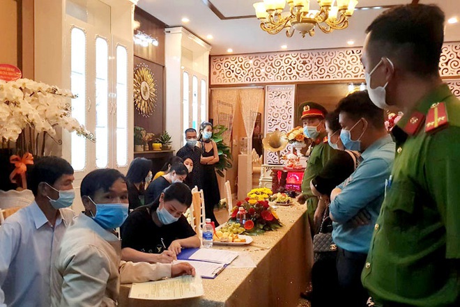 Vụ thẩm mỹ viện bị phạt, Quang Tèo than: &quot;Tôi vẫn bị kẹt lại ở Lâm Đồng&quot; - Ảnh 2.