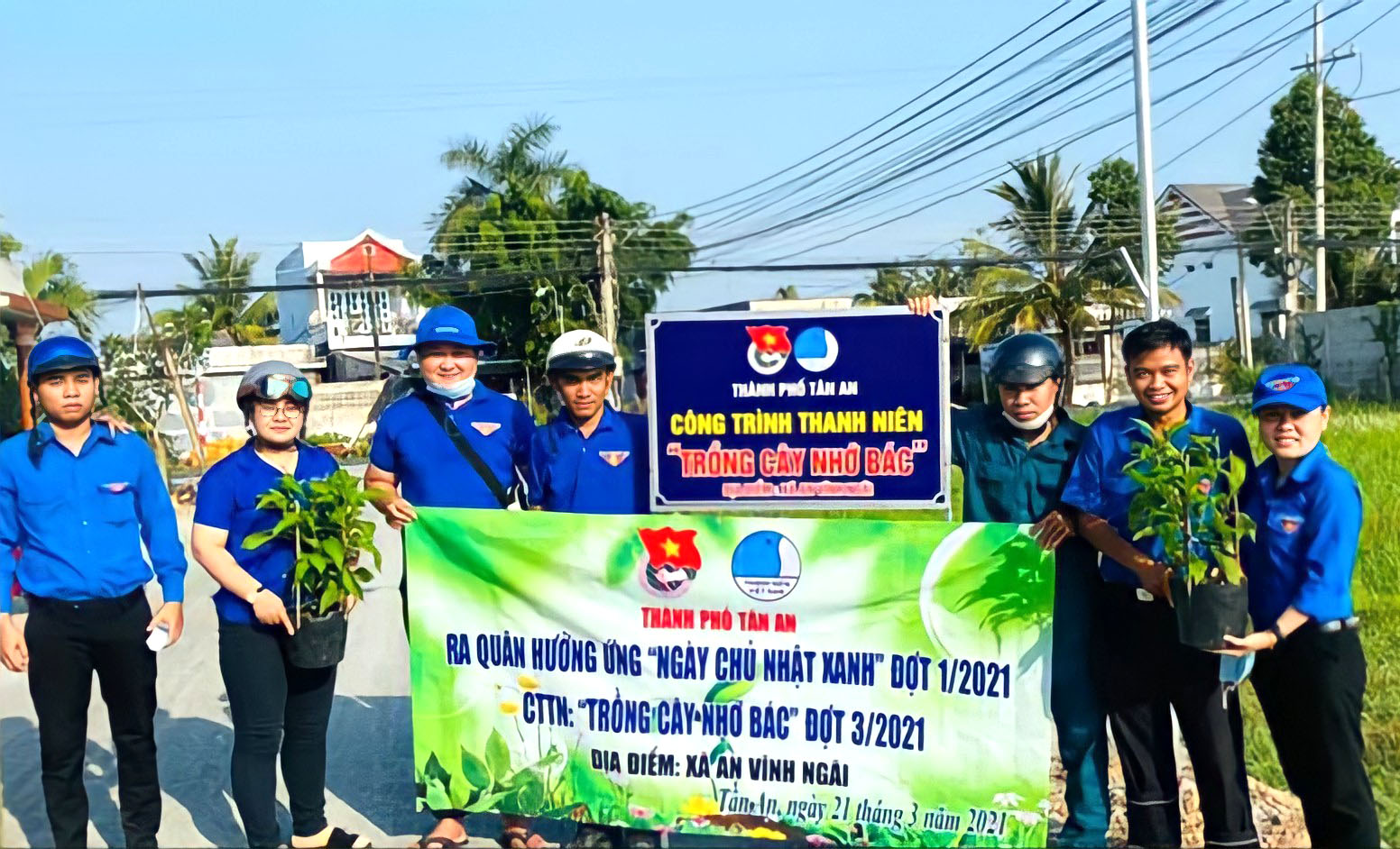 Long An: Trồng thứ cây bò dài hàng chục mét, ra quả la liệt, treo lủng lẳng, nông dân lãi cao - Ảnh 4.