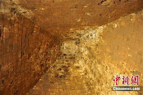 Sau nhiều lần bị trộm, lăng mộ của Tào Tháo còn lại gì? - Ảnh 2.