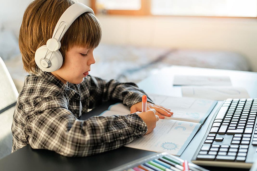 Sách nói đã đủ tiềm lực để trỗi dậy? - Ảnh 4. Sách nói đã đủ tiềm lực để trỗi dậy? - Ảnh 4.