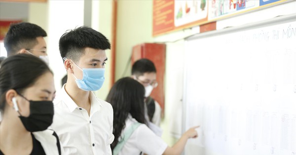Nếu thi tốt nghiệp THPT 2021 nhiều đợt: Ðảm bảo quyền lợi xét tuyển ÐH cho thí sinh - Ảnh 1.